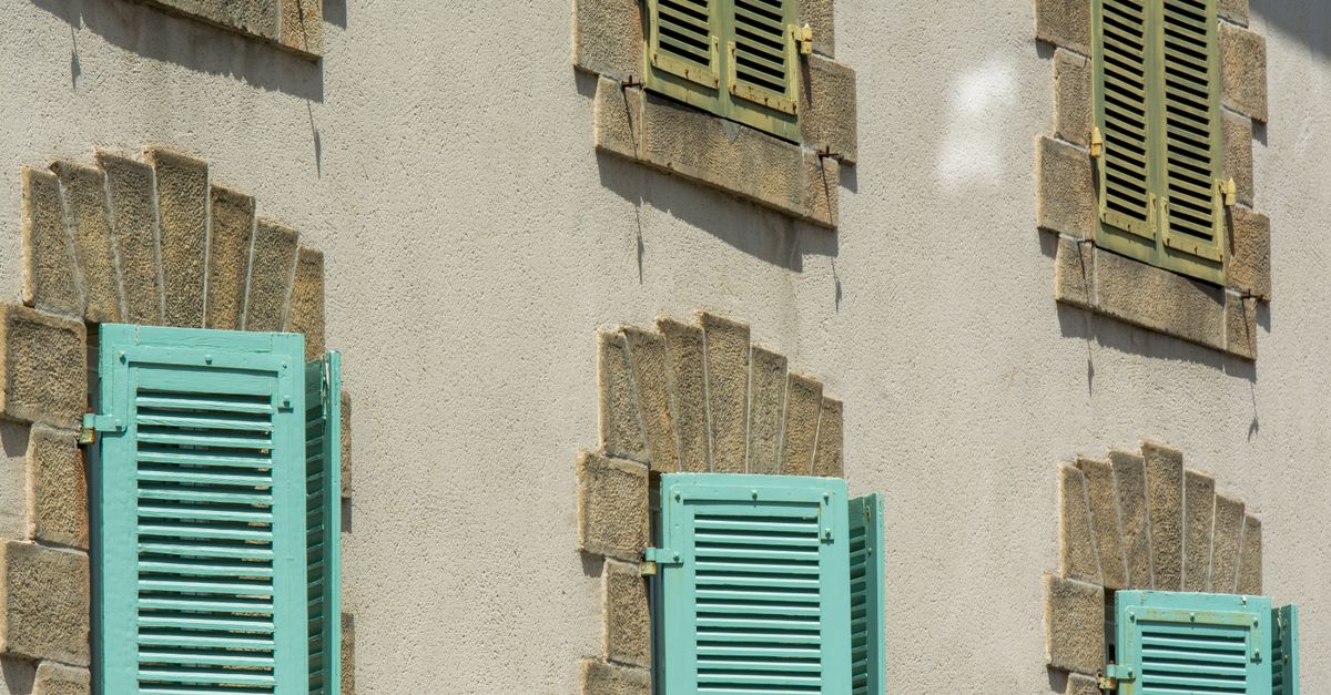 The Benefits of Hiring Professional Installers for Plantation Shutters